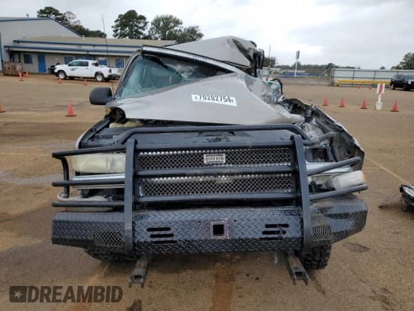 ✅ 2000 Chevrolet Suburban LS • VIN: 3GNFK16T3YG216337 • Лот: 79282754. Опубликован ранее на Copart с пробегом Не указан. Бесплатный доступ к архиву аукционных продаж из США и подробный отчёт об истории автомобиля на DreamBid. Изображение 5.