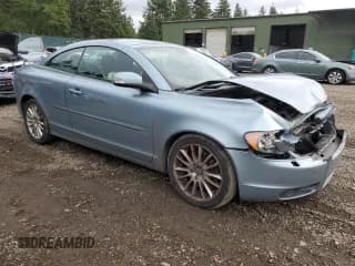 ✅ 2008 Volvo C70 • VIN: YV1MC67238J052760 • Лот: 77459844. Опубликован ранее на Copart с пробегом 127 187 миль. Бесплатный доступ к архиву аукционных продаж из США и подробный отчёт об истории автомобиля на DreamBid. Изображение 4.