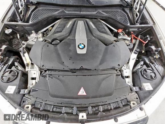 ✅ 2018 BMW X5 xDrive50i • VIN: 5UXKR6C50J0U15456 • Лот: 72103535. Опубликован ранее на Copart с пробегом 116 987 миль. Бесплатный доступ к архиву аукционных продаж из США и подробный отчёт об истории автомобиля на DreamBid. Изображение 12.