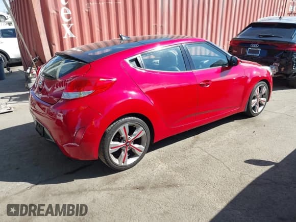 ✅ 2013 Hyundai Veloster w/Black Int • VIN: KMHTC6AD1DU118187 • Лот: 43417935. Опубликован ранее на IAAI с пробегом 125 169 миль. Бесплатный доступ к архиву аукционных продаж из США и подробный отчёт об истории автомобиля на DreamBid. Изображение 4.
