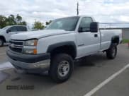 ✅ 2002 Chevrolet Silverado 2500HD • VIN: 1GBHC24U42E259796 • Lot: 43635594. Wystawiony na IAAI z przebiegiem 177 144 mil. Bezpłatny archiwum sprzedaży aukcyjnych z USA i szczegółowy raport historii pojazdu na DreamBid. Zdjęcie 2.