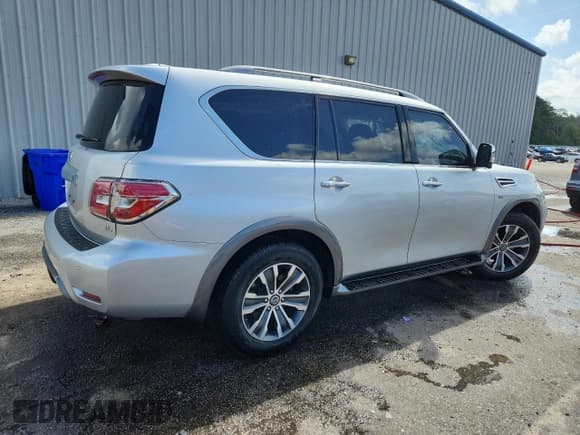 ✅ 2019 Nissan Armada SV • VIN: JN8AY2ND0K9089091 • Lot: 64783995. Wystawiony na Copart z przebiegiem 129 150 mil. Bezpłatny archiwum sprzedaży aukcyjnych z USA i szczegółowy raport historii pojazdu na DreamBid. Zdjęcie 3.