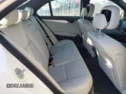 ✅ 2009 Mercedes-Benz C 300 Sport • VIN: WDDGF54X29F237526 • Лот: 93507175. Опубликован ранее на Copart с пробегом 68 010 миль. Бесплатный доступ к архиву аукционных продаж из США и подробный отчёт об истории автомобиля на DreamBid. Изображение 10.