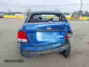 2006 Chevrolet Aveo LS z VIN KL1TD56696B543863, wystawiony jako IAAI lot #41446969 z przebiegiem 222 866 mil mil oraz . Historia ofert i sprzedaży dostępna na DreamBid. Obrazek 16.