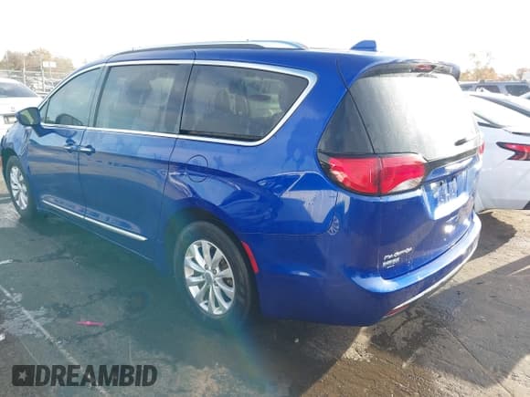 ✅ 2018 Chrysler Pacifica Touring L Plus • VIN: 2C4RC1EG4JR257745 • Lot: 43676603. Wystawiony na IAAI z przebiegiem 54 373 mil. Bezpłatny archiwum sprzedaży aukcyjnych z USA i szczegółowy raport historii pojazdu na DreamBid. Zdjęcie 3.