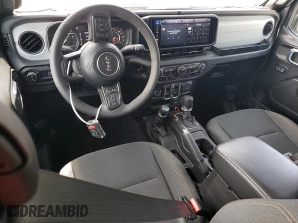 ✅ 2024 Jeep Gladiator Sport • VIN: 1C6HJTAG3RL109570 • Lot: 56641435. Wystawiony na Copart z przebiegiem 9 163 mil. Bezpłatny archiwum sprzedaży aukcyjnych z USA i szczegółowy raport historii pojazdu na DreamBid. Zdjęcie 8.