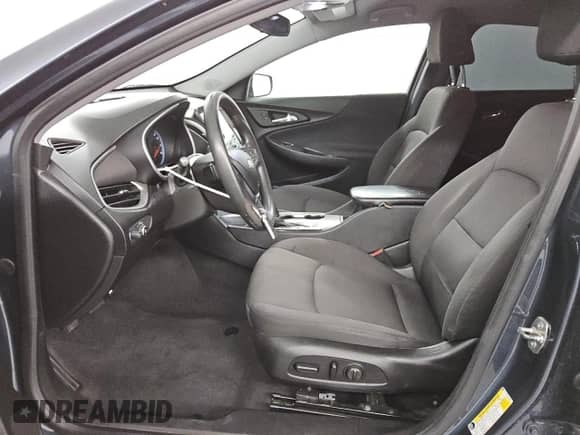 2019 Chevrolet Malibu LS z VIN 1G1ZC5ST8KF195678, wystawiony jako Copart lot #83762405 z przebiegiem 194 788 mil mil oraz Czysty tytuł • Clean title. Historia ofert i sprzedaży dostępna na DreamBid. Obrazek 7.