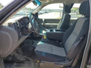 ✅ 2008 Chevrolet Silverado 2500HD 1LT • VIN: 1GCHK29K78E148741 • Lot: 63914665. Wystawiony na Copart z przebiegiem 201 562 mil. Bezpłatny archiwum sprzedaży aukcyjnych z USA i szczegółowy raport historii pojazdu na DreamBid. Zdjęcie 7.