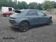 2022 Hyundai Ioniq 5 SE z VIN KM8KM4AE0NU053601, wystawiony jako Copart lot #64036704 z przebiegiem 21 893 mil mil oraz Szkoda całkowita • Salvage title. Historia ofert i sprzedaży dostępna na DreamBid. Obrazek 3.