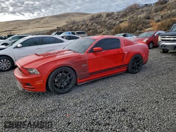 ✅ 2014 Ford Mustang GT • VIN: 1ZVBP8CF3R5331469 • Лот: 85444435. Опубликован ранее на Copart с пробегом 28 165 миль. Бесплатный доступ к архиву аукционных продаж из США и подробный отчёт об истории автомобиля на DreamBid. Изображение 1.