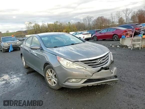 ✅ 2013 Hyundai Sonata GLS • VIN: 5NPEB4AC3DH679349 • Лот: 91008935. Опубликован ранее на Copart с пробегом 95 797 миль. Бесплатный доступ к архиву аукционных продаж из США и подробный отчёт об истории автомобиля на DreamBid. Изображение 13.
