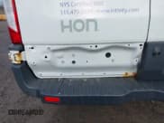 ✅ 2016 Ford Transit Cargo • VIN: 1FTYR1ZM4GKB20953 • Lot: 43766268. Wystawiony na IAAI z przebiegiem 151 953 mil. Bezpłatny archiwum sprzedaży aukcyjnych z USA i szczegółowy raport historii pojazdu na DreamBid. Zdjęcie 6.