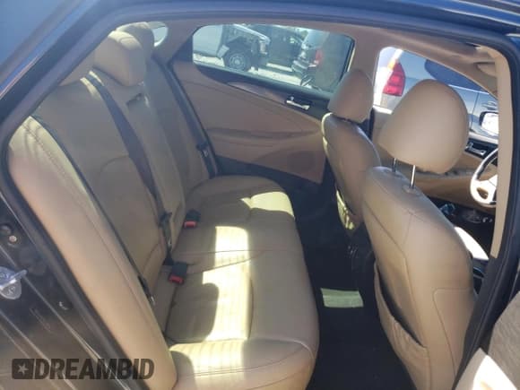 ✅ 2011 Hyundai Sonata SE • VIN: 5NPEC4AB7BH239152 • Lot: 73145924. Wystawiony na Copart z przebiegiem 123 140 mil. Bezpłatny archiwum sprzedaży aukcyjnych z USA i szczegółowy raport historii pojazdu na DreamBid. Zdjęcie 10.