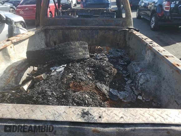 ✅ 2012 Ford F-350 XL • VIN: 1FTRF3B68CEB80473 • Лот: 84019955. Опубликован ранее на Copart с пробегом Не указан. Бесплатный доступ к архиву аукционных продаж из США и подробный отчёт об истории автомобиля на DreamBid. Изображение 10.