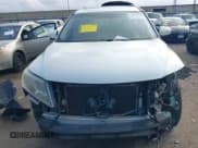 ✅ 2015 Nissan Pathfinder SV • VIN: 5N1AR2MN9FC616231 • Lot: 41479189. Wystawiony na IAAI z przebiegiem 189 556 mil. Bezpłatny archiwum sprzedaży aukcyjnych z USA i szczegółowy raport historii pojazdu na DreamBid. Zdjęcie 12.