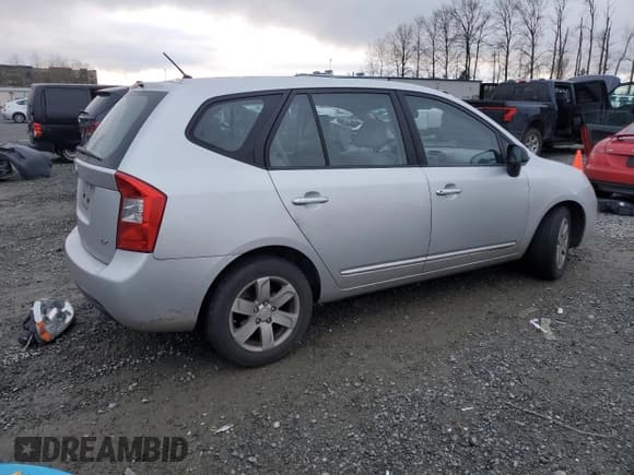 ✅ 2008 Kia Rondo LX • VIN: KNAFG525087198414 • Лот: 41650315. Опубликован ранее на Copart с пробегом 168 727 миль. Бесплатный доступ к архиву аукционных продаж из США и подробный отчёт об истории автомобиля на DreamBid. Изображение 3.