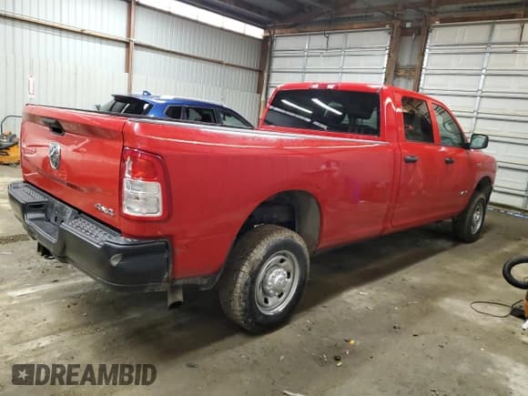 ✅ 2020 Ram 2500 Tradesman • VIN: 3C6UR5HJ2LG210575 • Lot: 46699885. Wystawiony na Copart z przebiegiem 161 196 mil. Bezpłatny archiwum sprzedaży aukcyjnych z USA i szczegółowy raport historii pojazdu na DreamBid. Zdjęcie 3.