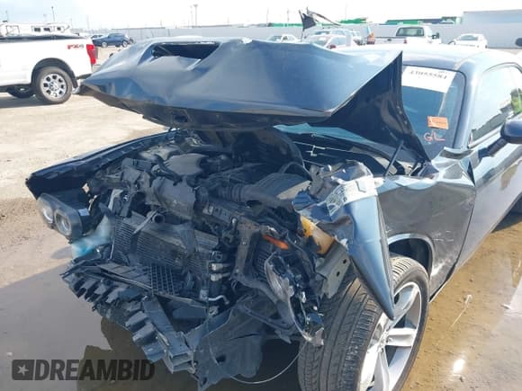 ✅ 2017 Dodge Challenger SXT • VIN: 2C3CDZAG0HH573025 • Lot: 43055584. Listed on IAAI with 80,219 mi. Free auction sales archive from the USA and detailed vehicle history report at DreamBid. Image 6.