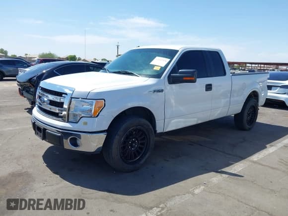 ✅ 2014 Ford F-150 XL • VIN: 1FTFX1CF6EKG35389 • Lot: 42643324. Wystawiony na IAAI z przebiegiem 190 235 mil. Bezpłatny archiwum sprzedaży aukcyjnych z USA i szczegółowy raport historii pojazdu na DreamBid. Zdjęcie 18.