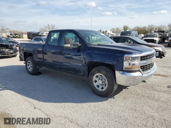 ✅ 2018 Chevrolet Silverado 1500 Work Truck • VIN: 1GCVKNECXJZ237463 • Lot: 78415114. Wystawiony na Copart z przebiegiem 196 402 mil. Bezpłatny archiwum sprzedaży aukcyjnych z USA i szczegółowy raport historii pojazdu na DreamBid. Zdjęcie 4.