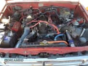 ✅ 1987 Toyota Pickup • VIN: JT4RN63B0H0105187 • Lot: 66365665. Wystawiony na Copart z przebiegiem 228 517 mil. Bezpłatny archiwum sprzedaży aukcyjnych z USA i szczegółowy raport historii pojazdu na DreamBid. Zdjęcie 11.