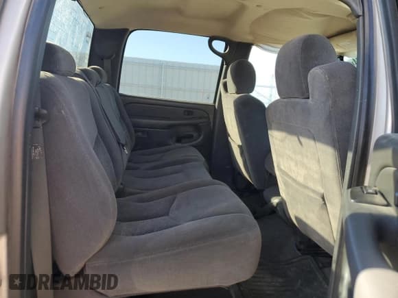 ✅ 2007 Chevrolet Silverado 2500HD Work Truck • VIN: 1GCHK23U67F107570 • Lot: 62207434. Wystawiony na Copart z przebiegiem 197 062 mil. Bezpłatny archiwum sprzedaży aukcyjnych z USA i szczegółowy raport historii pojazdu na DreamBid. Zdjęcie 10.