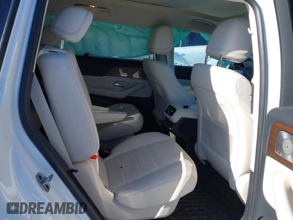 ✅ 2024 Mercedes-Benz GLS 450 • VIN: 4JGFF5KE1RB037358 • Lot: 41334345. Wystawiony na IAAI z przebiegiem 16 064 mil. Bezpłatny archiwum sprzedaży aukcyjnych z USA i szczegółowy raport historii pojazdu na DreamBid. Zdjęcie 8.