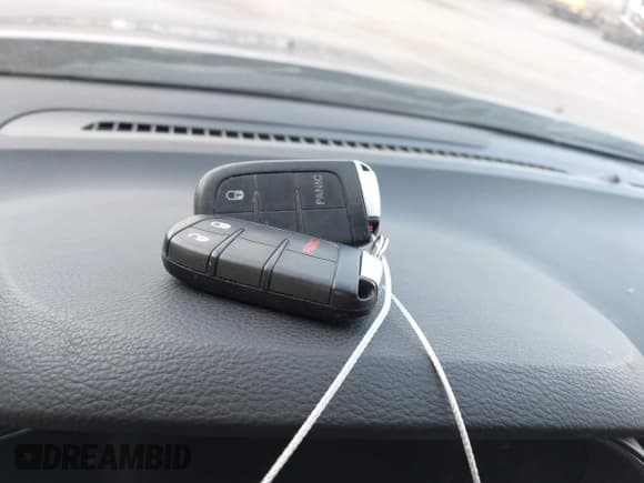 ✅ 2016 Dodge Durango Special Service • VIN: 1C4SDJFT1GC323132 • Lot: 43338768. Wystawiony na IAAI z przebiegiem 137 815 mil. Bezpłatny archiwum sprzedaży aukcyjnych z USA i szczegółowy raport historii pojazdu na DreamBid. Zdjęcie 11.