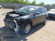 ✅ 2017 Jeep Cherokee Limited • VIN: 1C4PJMDS8HW631165 • Lot: 42248180. Wystawiony na IAAI z przebiegiem 57 448 mil. Bezpłatny archiwum sprzedaży aukcyjnych z USA i szczegółowy raport historii pojazdu na DreamBid. Zdjęcie 17.