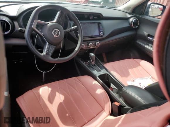 ✅ 2023 Nissan Kicks SV • VIN: 3N1CP5CV7PL536165 • Лот: 80179205. Опубликован ранее на Copart с пробегом 43 570 миль. Бесплатный доступ к архиву аукционных продаж из США и подробный отчёт об истории автомобиля на DreamBid. Изображение 8.