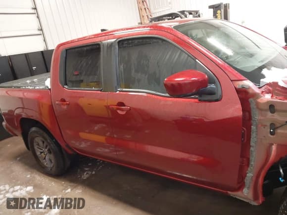 ✅ 2025 Nissan Frontier Pro-4X • VIN: 1N6ED1EK2SN608647 • Lot: 41536731. Listed on IAAI with 3,161 mi. Free auction sales archive from the USA and detailed vehicle history report at DreamBid. Image 14.