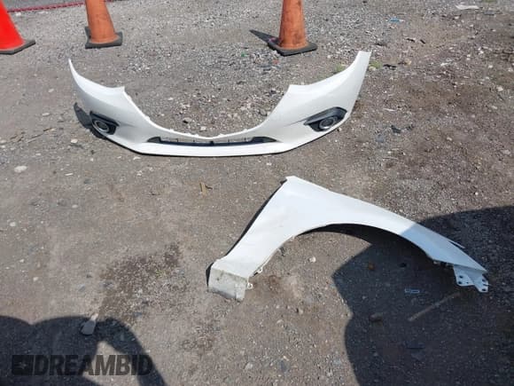 ✅ 2014 Mazda 3 S Touring • VIN: JM1BM1V36E1178325 • Лот: 42860222. Опубликован ранее на IAAI с пробегом 220 945 миль. Бесплатный доступ к архиву аукционных продаж из США и подробный отчёт об истории автомобиля на DreamBid. Изображение 12.