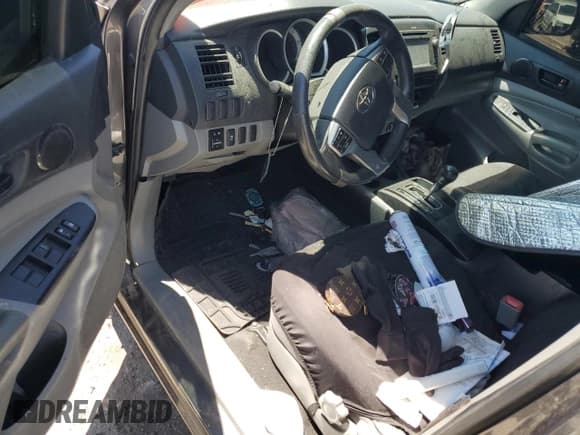 ✅ 2013 Toyota Tacoma • VIN: 5TFJX4CN7DX027661 • Lot: 43078295. Wystawiony na Copart z przebiegiem Nie podano. Bezpłatny archiwum sprzedaży aukcyjnych z USA i szczegółowy raport historii pojazdu na DreamBid. Zdjęcie 8.