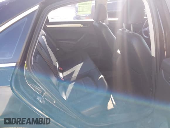 ✅ 2012 Volkswagen Passat SE • VIN: 1VWBH7A38CC045660 • Лот: 43214567. Опубликован ранее на IAAI с пробегом 145 164 миль. Бесплатный доступ к архиву аукционных продаж из США и подробный отчёт об истории автомобиля на DreamBid. Изображение 8.