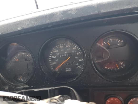 ✅ 1991 Dodge D/W 250 • VIN: 1B7KM26C9MS309339 • Lot: 85757714. Listed on Copart with 206,828 mi. Free auction sales archive from the USA and detailed vehicle history report at DreamBid. Image 9.