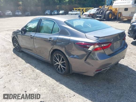 2022 Toyota Camry SE с VIN 4T1G11BK7NU065066, выставлен на аукционе IAAI как лот 43123616 с пробегом 37 526 миль миль и . История ставок и продаж доступна на DreamBid. Изображение 3.