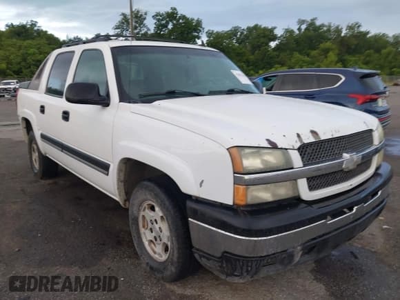 ✅ 2006 Chevrolet Avalanche Z66 • VIN: 3GNEC12Z66G130388 • Lot: 42825695. Listed on IAAI with 225,952 mi. Free auction sales archive from the USA and detailed vehicle history report at DreamBid. Image 1.