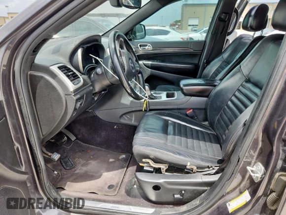 ✅ 2018 Jeep Grand Cherokee Limited • VIN: 1C4RJEBG7JC239069 • Лот: 63549035. Опубликован ранее на Copart с пробегом 182 057 миль. Бесплатный доступ к архиву аукционных продаж из США и подробный отчёт об истории автомобиля на DreamBid. Изображение 7.