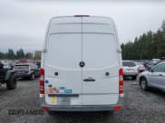 ✅ 2010 Mercedes-Benz Sprinter Cargo • VIN: WD3PE7CC9A5434950 • Lot: 43565718. Wystawiony na IAAI z przebiegiem 182 931 mil. Bezpłatny archiwum sprzedaży aukcyjnych z USA i szczegółowy raport historii pojazdu na DreamBid. Zdjęcie 16.