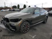✅ 2022 BMW X6 M • VIN: 5YMCY0C0XN9L79200 • Lot: 81968175. Wystawiony na Copart z przebiegiem 20 059 mil. Bezpłatny archiwum sprzedaży aukcyjnych z USA i szczegółowy raport historii pojazdu na DreamBid. Zdjęcie 1.