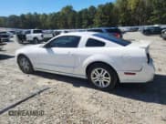 ✅ 2005 Ford Mustang GT Deluxe • VIN: 1ZVFT82H055115949 • Лот: 82492605. Опубликован ранее на Copart с пробегом 245 152 миль. Бесплатный доступ к архиву аукционных продаж из США и подробный отчёт об истории автомобиля на DreamBid. Изображение 2.