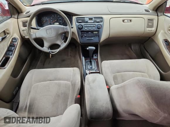 ✅ 2000 Honda Accord SE • VIN: JHMCG5671YC006554 • Lot: 85380305. Listed on Copart with 189,424 mi. Free auction sales archive from the USA and detailed vehicle history report at DreamBid. Image 8.