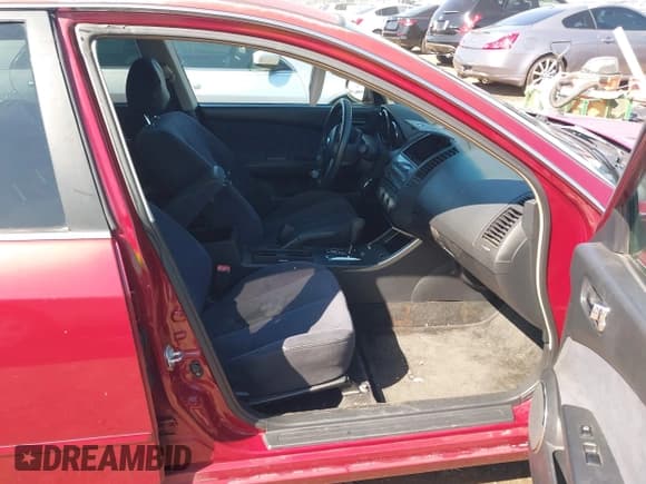 ✅ 2005 Nissan Altima S • VIN: 1N4AL11D75N405954 • Lot: 41643379. Listed on IAAI with 228,084 mi. Free auction sales archive from the USA and detailed vehicle history report at DreamBid. Image 5.