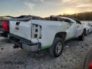 ✅ 2009 Chevrolet Silverado 2500HD Work Truck • VIN: 1GCHC44K49E130957 • Лот: 90856925. Опубликован ранее на Copart с пробегом 231 094 миль. Бесплатный доступ к архиву аукционных продаж из США и подробный отчёт об истории автомобиля на DreamBid. Изображение 3.