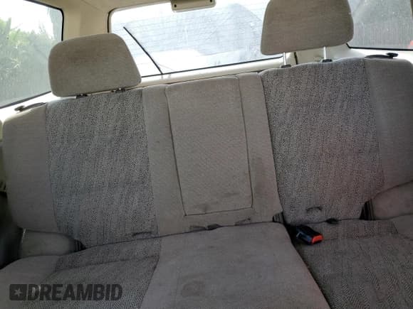 ✅ 1998 Mitsubishi Montero Sport LS • VIN: JA4LS31P1WP029117 • Lot: 72069334. Wystawiony na Copart z przebiegiem 172 069 mil. Bezpłatny archiwum sprzedaży aukcyjnych z USA i szczegółowy raport historii pojazdu na DreamBid. Zdjęcie 10.