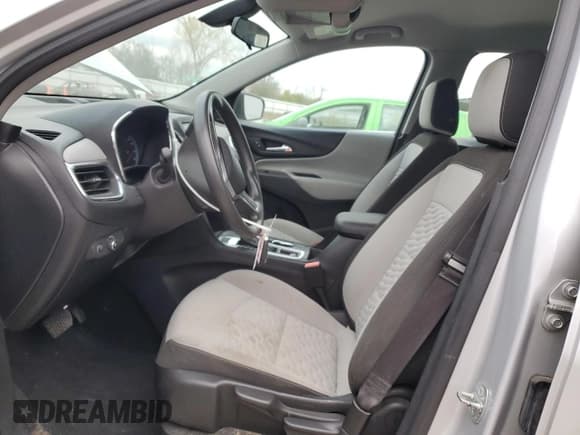 ✅ 2018 Chevrolet Equinox LS • VIN: 2GNAXREV3J6161399 • Lot: 89865335. Wystawiony na Copart z przebiegiem 142 478 mil. Bezpłatny archiwum sprzedaży aukcyjnych z USA i szczegółowy raport historii pojazdu na DreamBid. Zdjęcie 7.