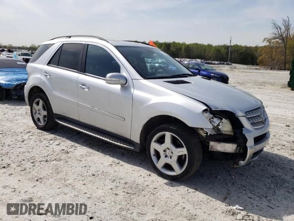 ✅ 2008 Mercedes-Benz M 550 • VIN: 4JGBB72E08A359600 • Lot: 51389995. Listed on Copart with 131,730 mi. Free auction sales archive from the USA and detailed vehicle history report at DreamBid. Image 4.