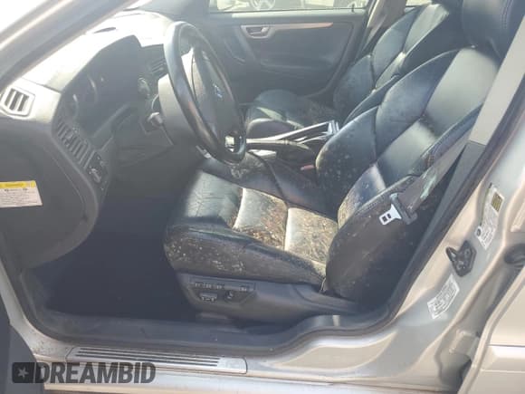 ✅ 2005 Volvo V70 • VIN: YV1SJ527052505636 • Lot: 75105434. Listed on Copart with Not provided. Free auction sales archive from the USA and detailed vehicle history report at DreamBid. Image 7.