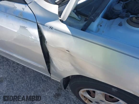 ✅ 2006 Hyundai Elantra GLS • VIN: KMHDN46D96U376682 • Lot: 41833630. Wystawiony na IAAI z przebiegiem 154 132 mil. Bezpłatny archiwum sprzedaży aukcyjnych z USA i szczegółowy raport historii pojazdu na DreamBid. Zdjęcie 14.