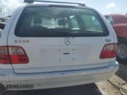 ✅ 2001 Mercedes-Benz E 320 • VIN: WDBJH65J31B287677 • Лот: 76776204. Опубликован ранее на Copart с пробегом Не указан. Бесплатный доступ к архиву аукционных продаж из США и подробный отчёт об истории автомобиля на DreamBid. Изображение 6.